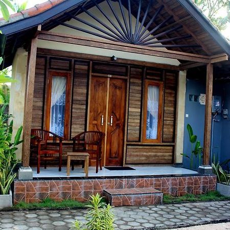 Surya Home Stay Nusa Lembongan  Ruang foto