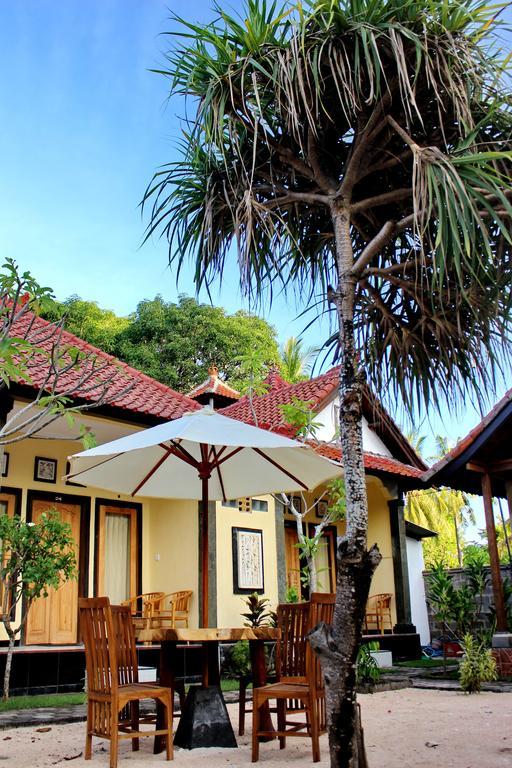 Surya Home Stay Nusa Lembongan  Bagian luar foto