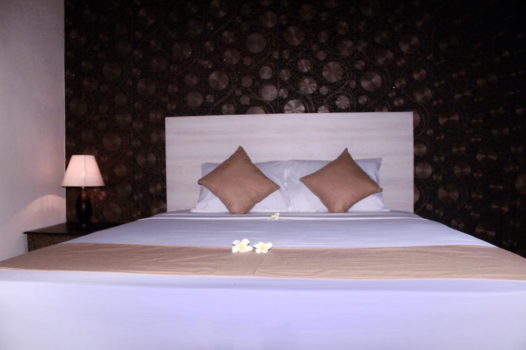 Surya Home Stay Nusa Lembongan  Ruang foto