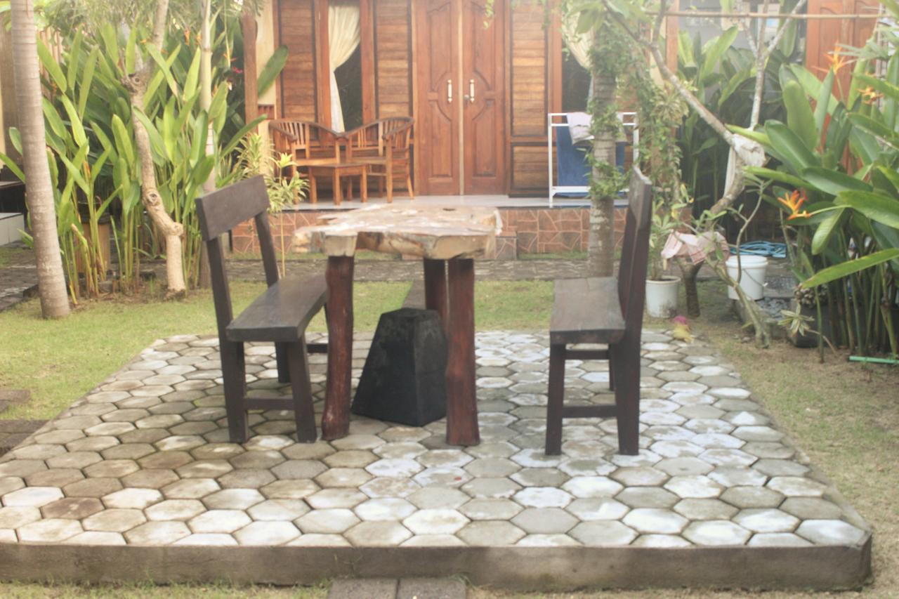 Surya Home Stay Nusa Lembongan  Bagian luar foto