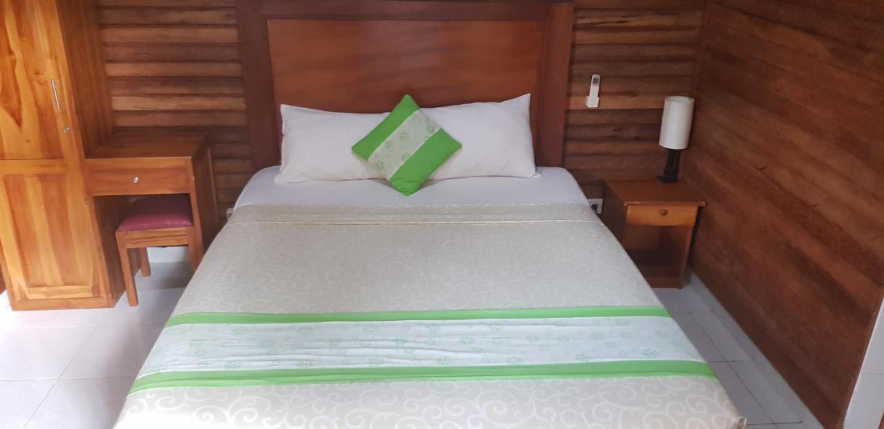 Surya Home Stay Nusa Lembongan  Bagian luar foto