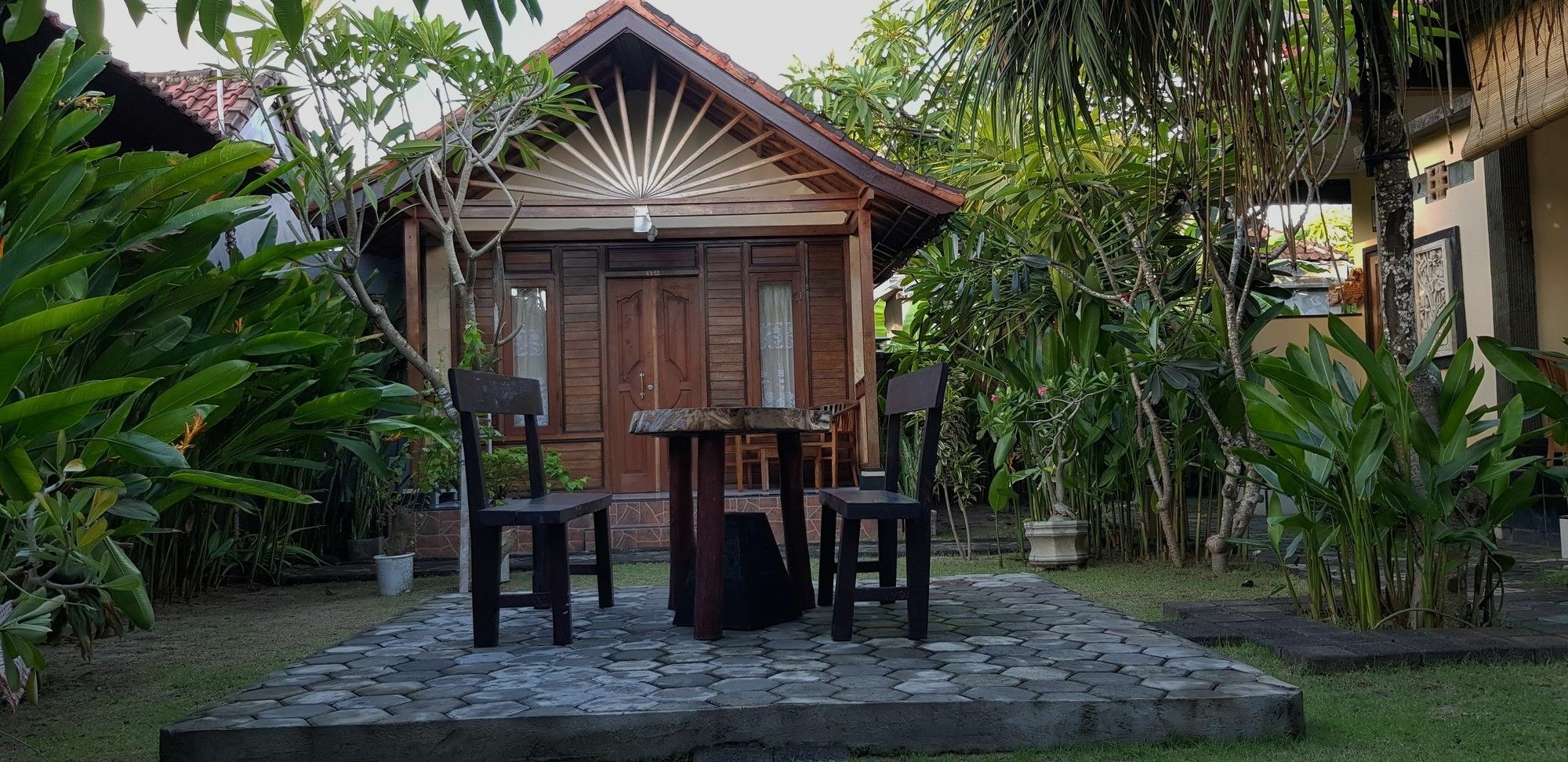 Surya Home Stay Nusa Lembongan  Bagian luar foto